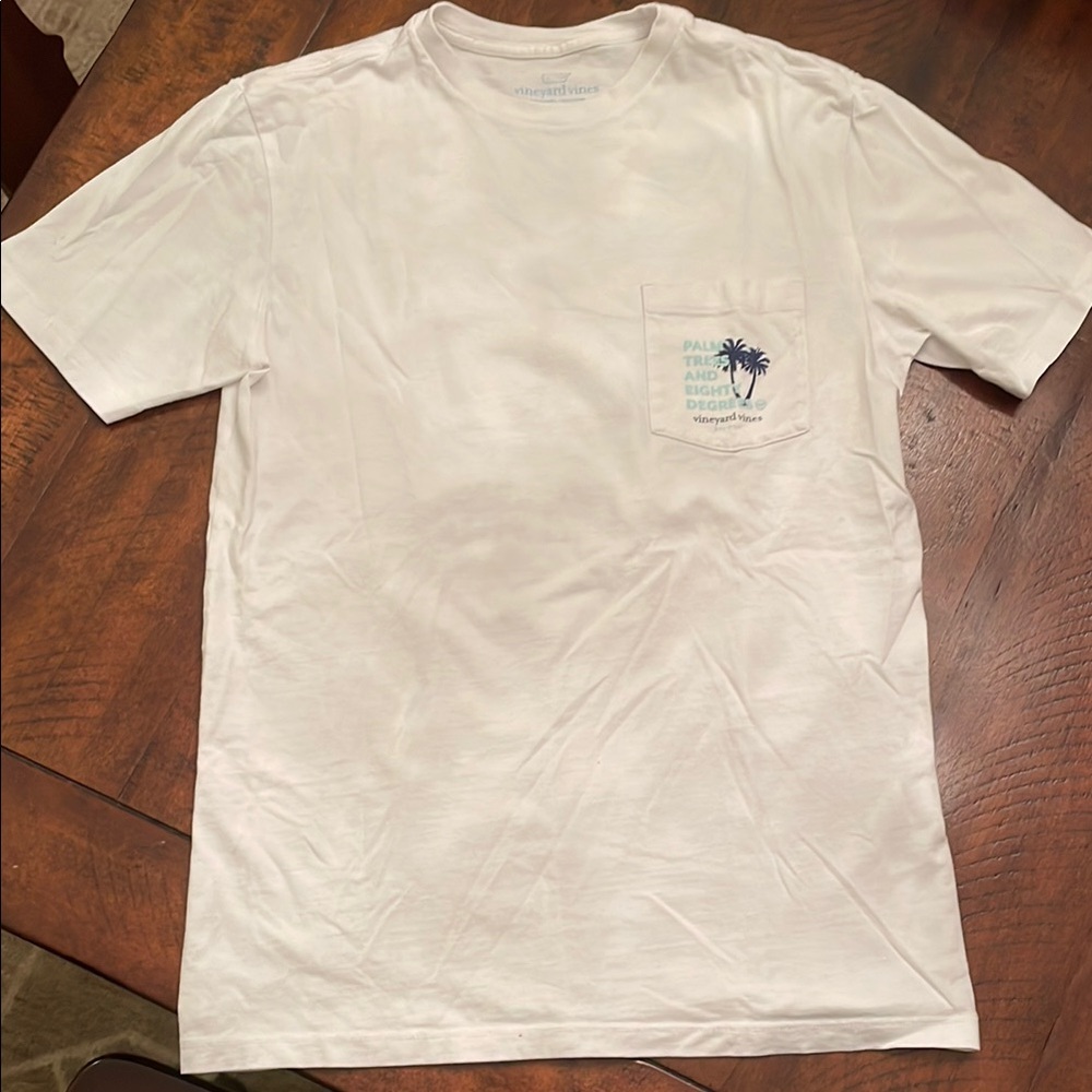 Vineyard vines White Graphic T-Shirt